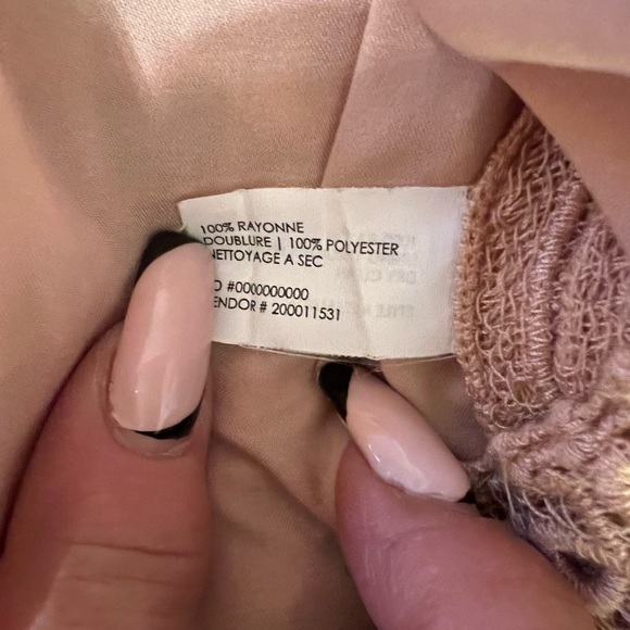 Club Monaco lace overlay mini skirt. - Picture 6 of 7